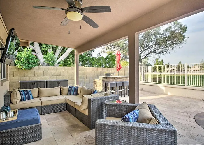 Pool, Hot Tub & Golf Course View: Oasis! Glendale